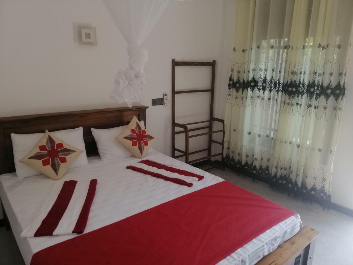 Flip Flop Inn Mirissa Kültér fotó